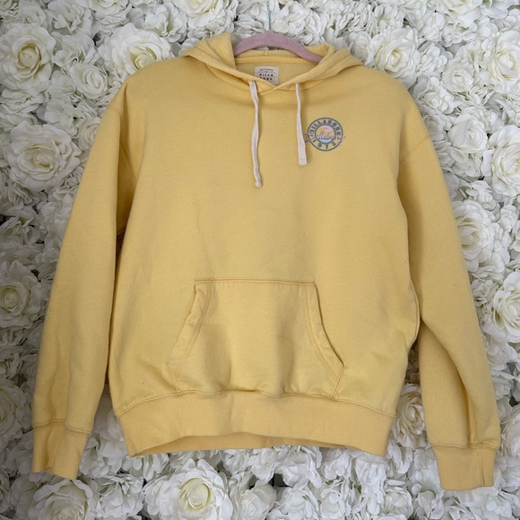 Billabong Tops - Billabong Sweatshirt